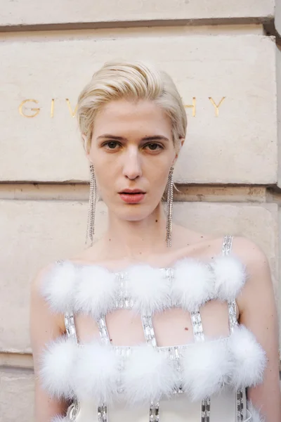Look 22